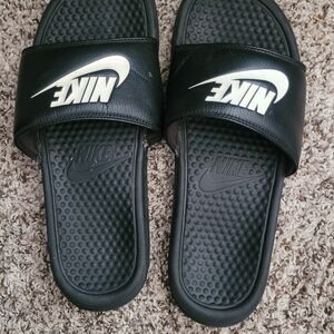 Nike Black and White Slide Sandals 8